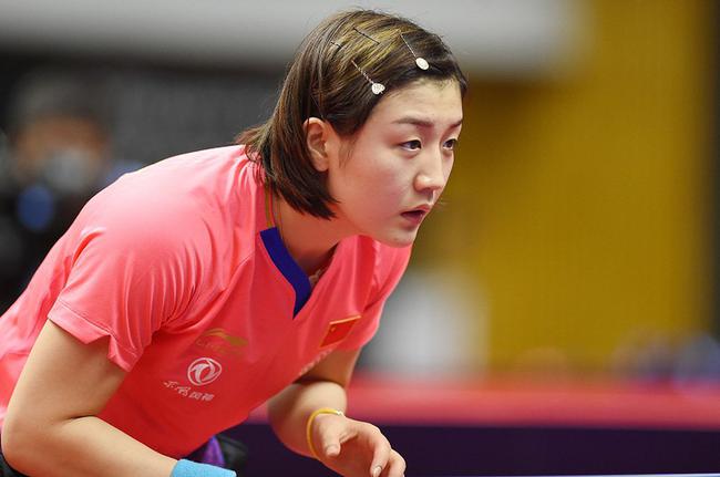 着一辆旧车 着一辆旧车