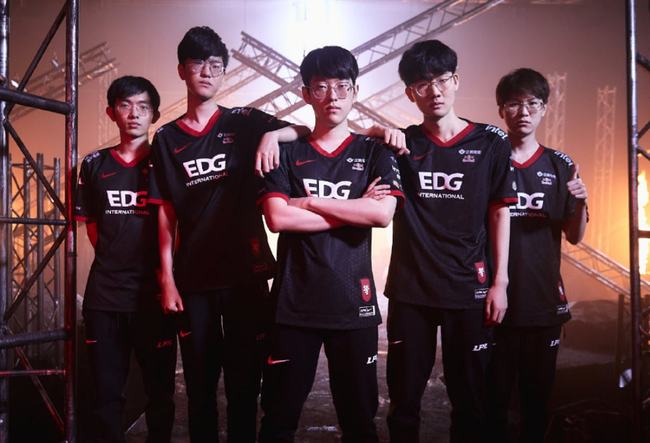 篮球与足球 篮球与足球