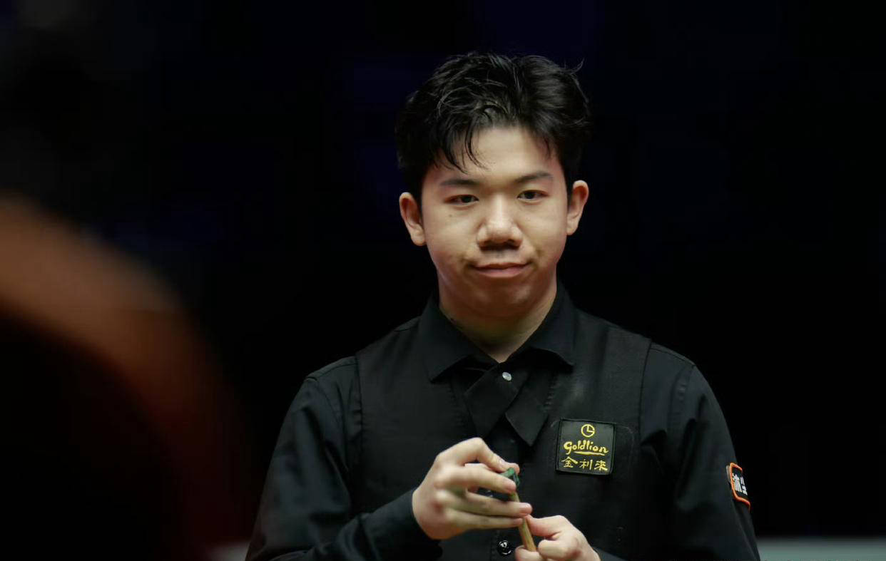 他青睐于足 他青睐于足