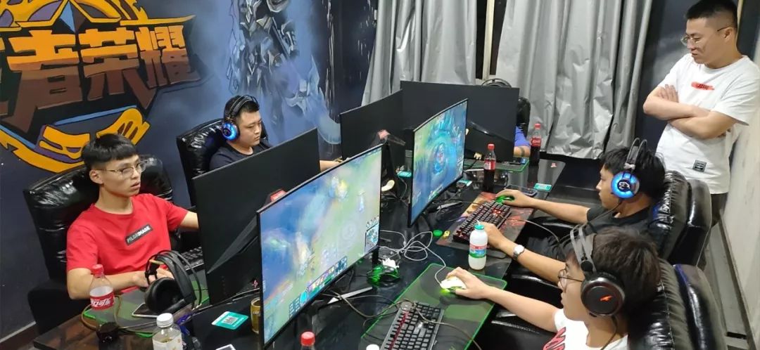 所有市民和 所有市民和