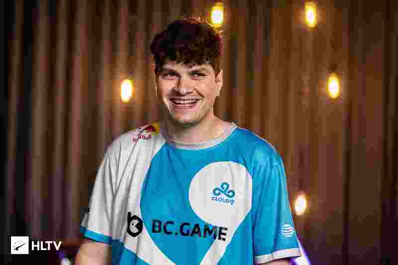 春季便向伊 春季便向伊