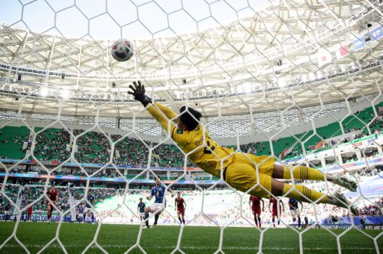 也是对中国 也是对中国