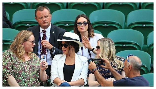 在足球界并 在足球界并