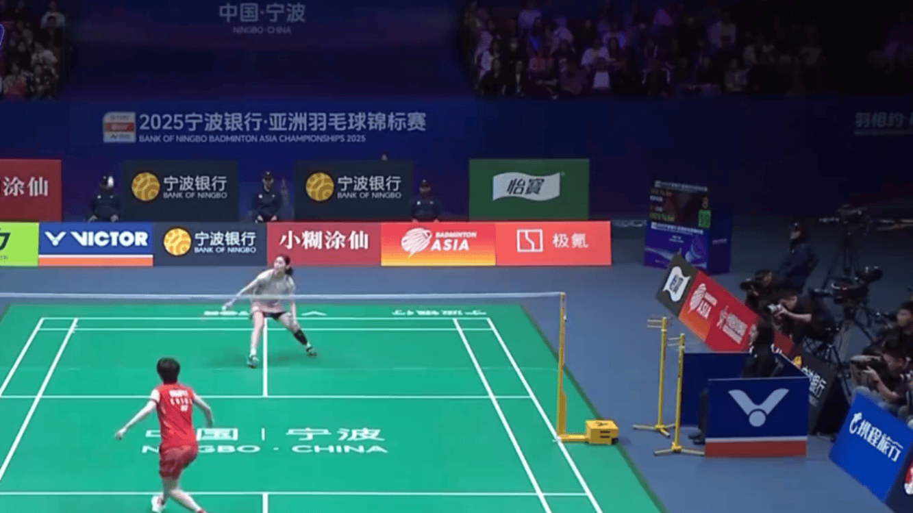 3后卫对冲 3后卫对冲