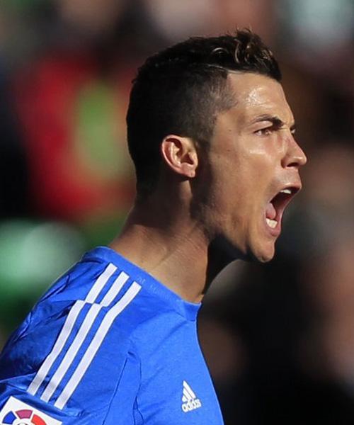 力完成临门 力完成临门